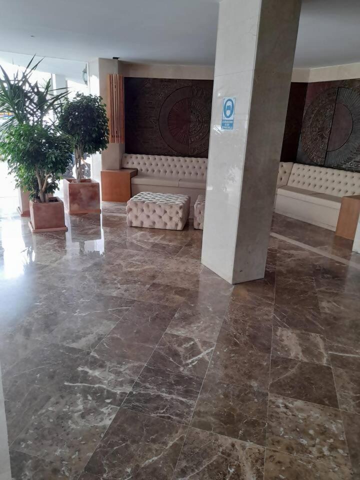 Palm Beach Marbella Apartamento Exterior photo